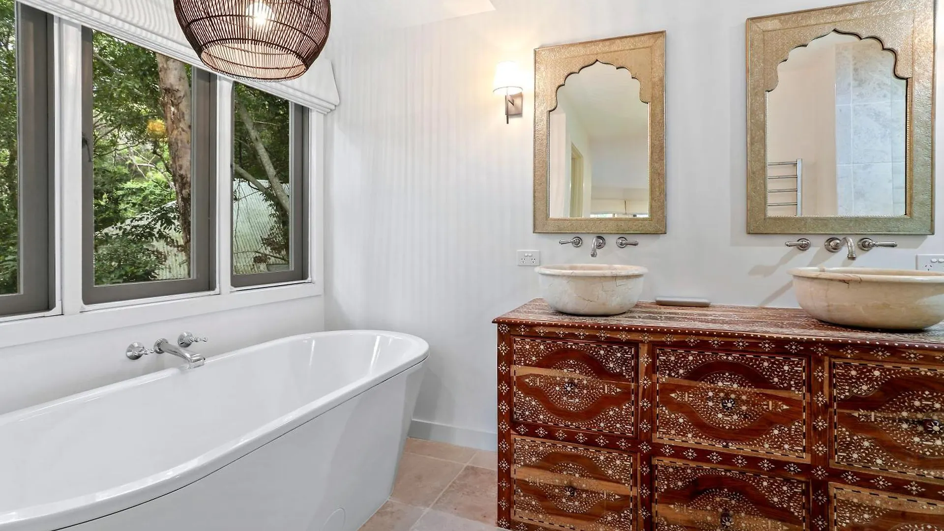 Dual-Living Amongst The Rainforest, Little Cove Noosa Heads 0*,