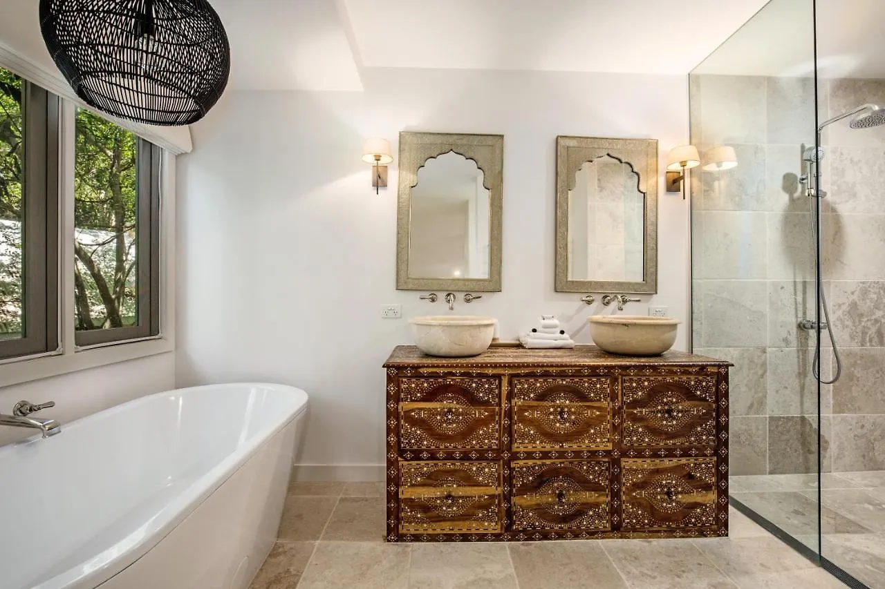 Dual-Living Amongst The Rainforest, Little Cove Noosa Heads Australia